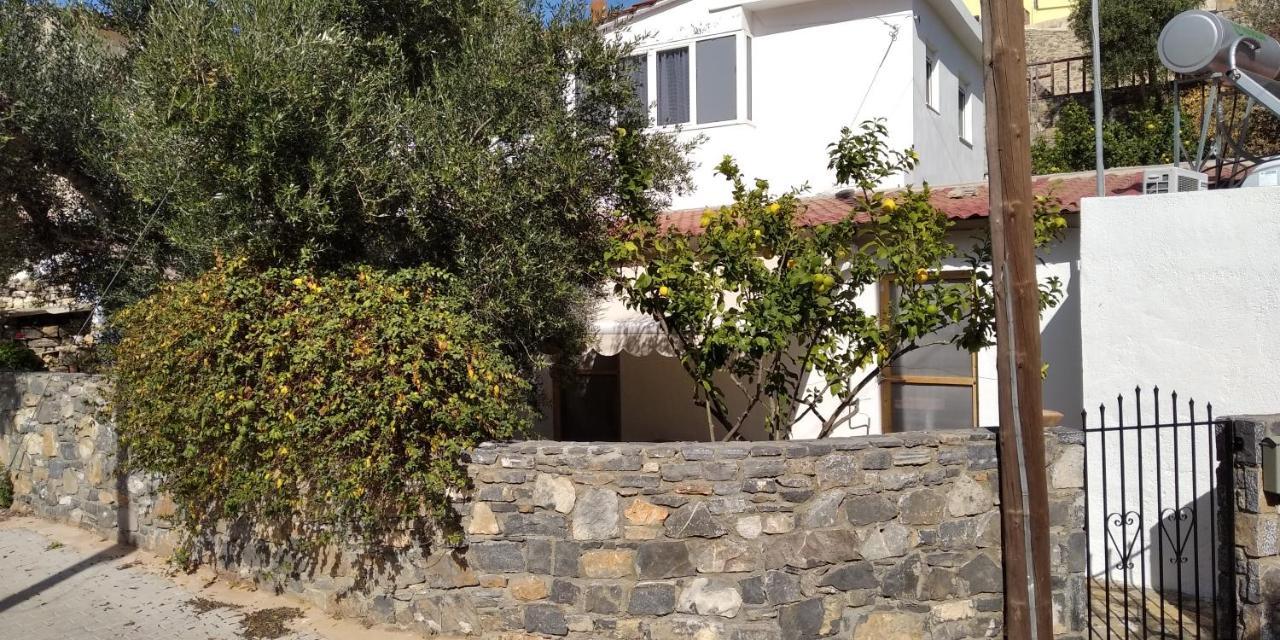 Traditional House In Elounda Exterior photo