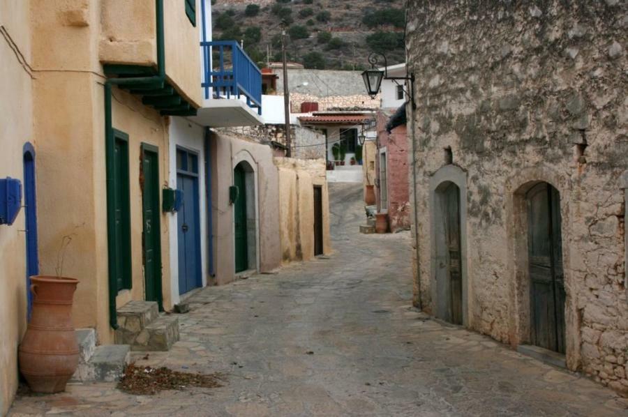 Traditional House In Elounda Exterior photo
